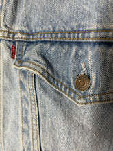 Load image into Gallery viewer, Levi’s Type 3 Denim Trucker Jean Jacket - L