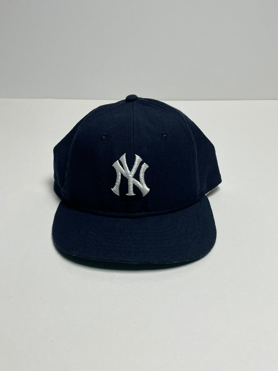 MLB New York Yankees Baseball Fitted Hat - Roman Pro 7 5/8 – Lhük