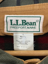 Load image into Gallery viewer, LL Bean Freeport Button Chore Barn Lined Coat - M