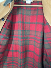 Load image into Gallery viewer, LL Bean Freeport Button Chore Barn Lined Coat - M