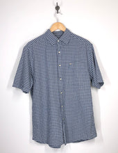 Load image into Gallery viewer, Nautica Jeans Company - Button Up Short Sleeve Shirt - M
