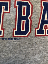 Load image into Gallery viewer, NFL - New England Patriots - 1995 NFL Pro Line Shirt
