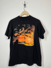 Load image into Gallery viewer, Gone With The Wind 1995 Turner Entertainment T shirt - Stanley Desantis - M
