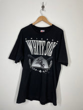 Load image into Gallery viewer, MLB Chicago White Sox Baseball 1993 T Shirt - Hanes - XL
