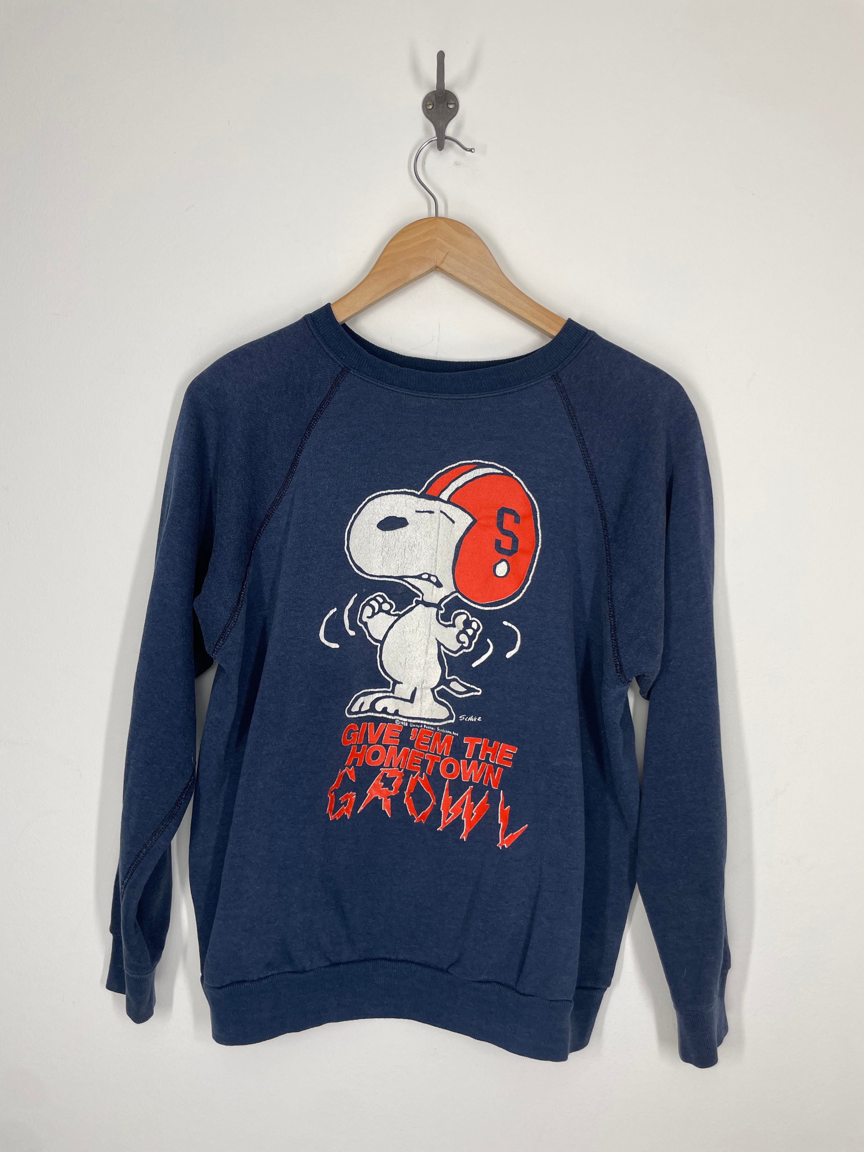 SU Syracuse University Snoopy Hometown Growl Sweatshirt Artex M