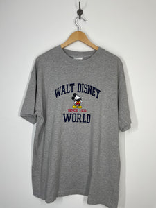 Walt Disney World Embroidered T Shirt - XL