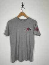 Load image into Gallery viewer, Michael Jordan’s The Restaurant 23 T Shirt - Nike - M
